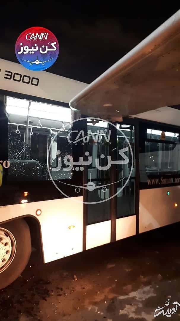 (تصویر) برخورد اتوبوس با هواپیما در فرودگاه مهرآباد